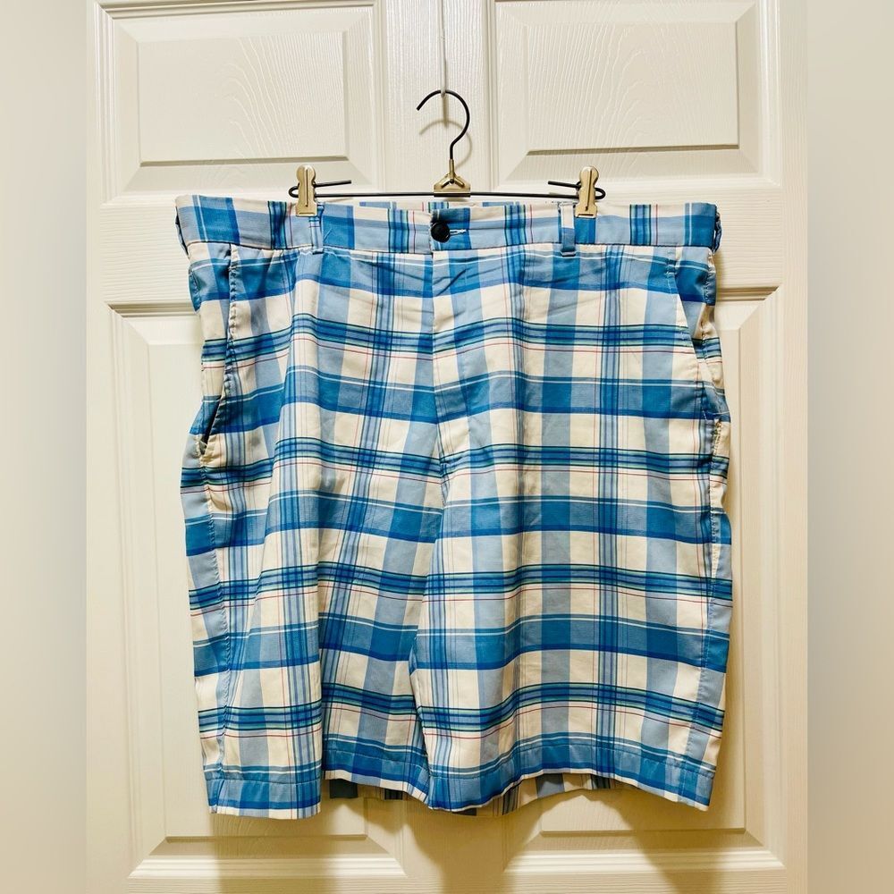 Alan Flusser Golf Shorts Size 46 Blue White